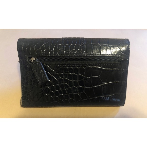 Guess Wallet - Picture 2 of 5